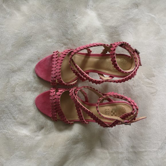 NEW Vince Camuto Heels - Picture 3 of 4